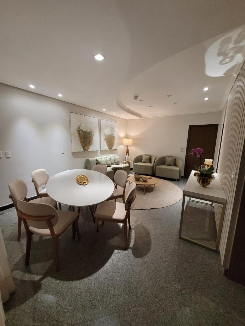Lindoya Hotel Catalão Екстериор снимка