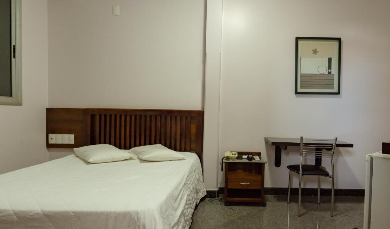 Lindoya Hotel Catalão Екстериор снимка