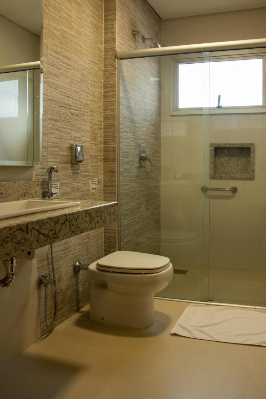 Lindoya Hotel Catalão Екстериор снимка