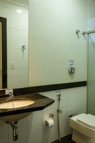 Lindoya Hotel Catalão Екстериор снимка
