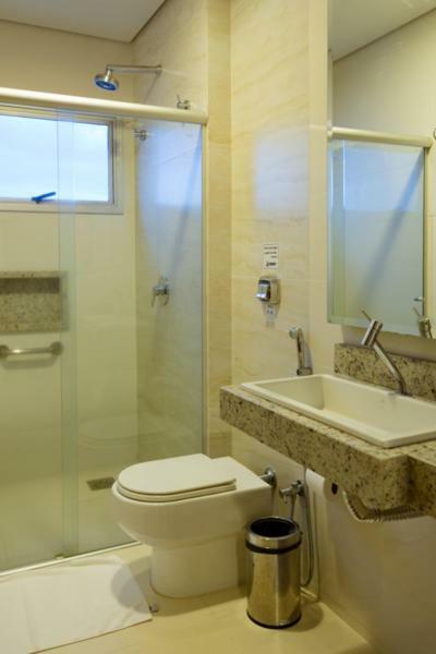 Lindoya Hotel Catalão Екстериор снимка